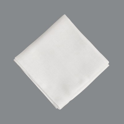 nuschi_60x60 cm_weiss